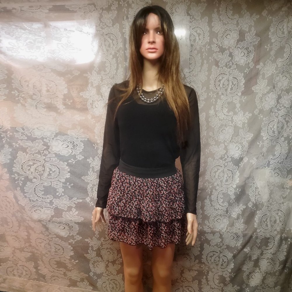 Deb mini Skirt size large